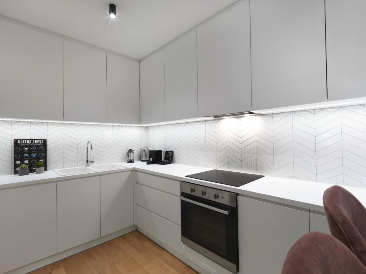 Fresh, New & Ready For You! Rnvtd Apt In Koukaki! Атина Екстериор снимка
