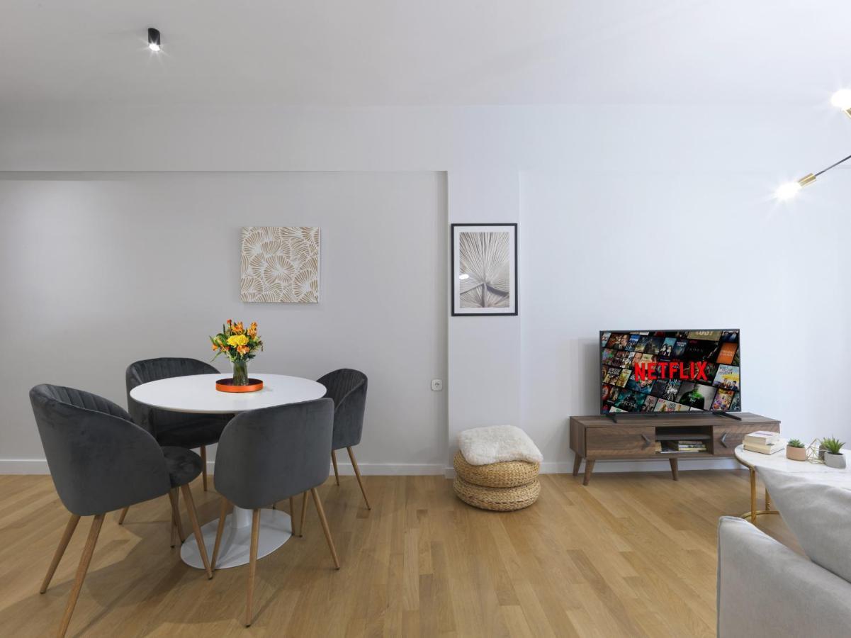 Fresh, New & Ready For You! Rnvtd Apt In Koukaki! Атина Екстериор снимка